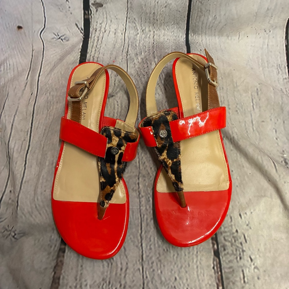 Antonio Melani Womens Red Patent Leather Faux Animal Fur Thong Wedge Sandals 8.5